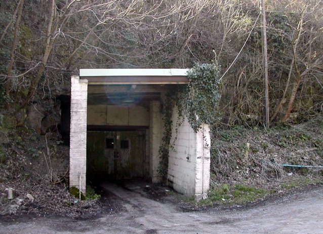 Zoom in Gripwood Entrance.jpg
