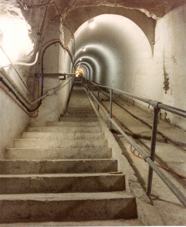 tunnels011.jpg