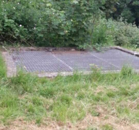 Tunnel Quarry Airshaft Top.jpg